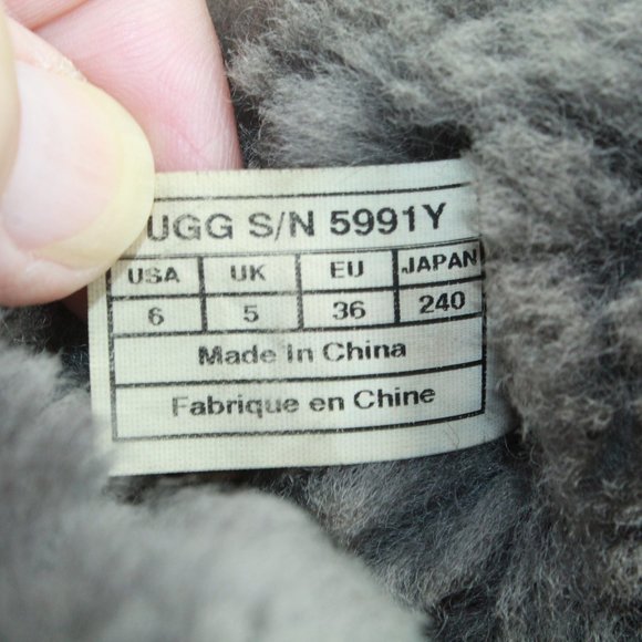 UGG Australia Bailey Brown Suede Lined Button Winter Ankle Boots US 6 - Picture 7 of 9